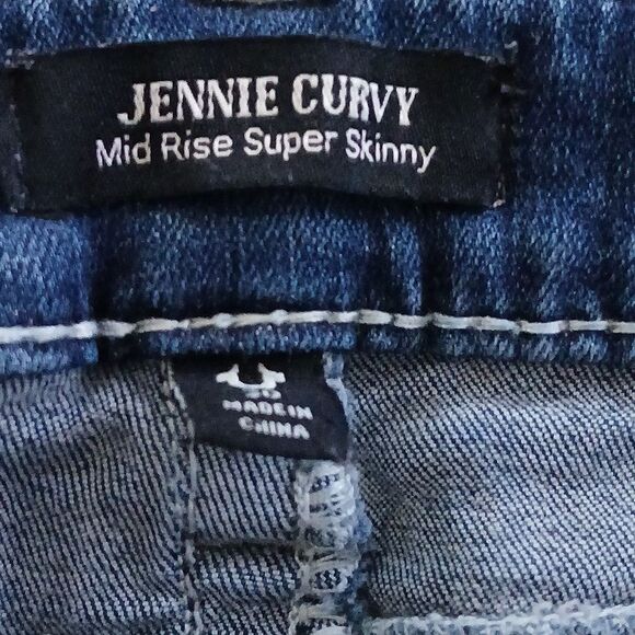 True Religion Jennie Curvy Mid Rise Super Skinny Sz 30 NWOT - Picture 9 of 11